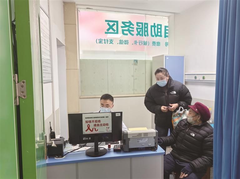 杨超：患者转危为安的笑容就是“年味”