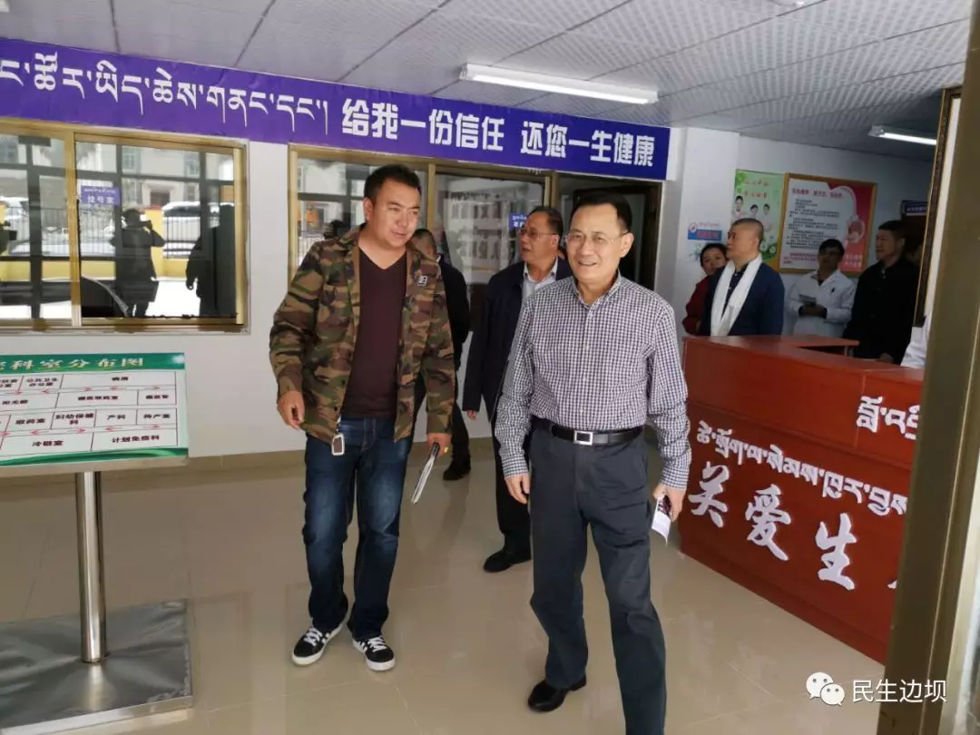 福建代表团到边坝县考察调研脱贫攻坚和援藏工作.JPG