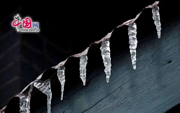 雪中的北京老城墙 (YIPIN摄影报道)