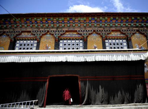 藏传佛教萨迦派主寺：萨迦寺