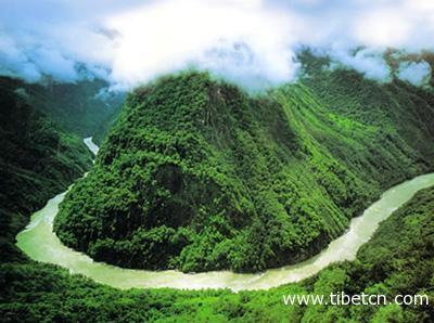 雅鲁藏布大峡谷