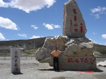 编 号: 442622 　　　摄影作者: 　　文件名:DSC0353678.JPG　　文件大小:49K　　高 X 宽:337 X 450　　说明:DSC0353678.jpg