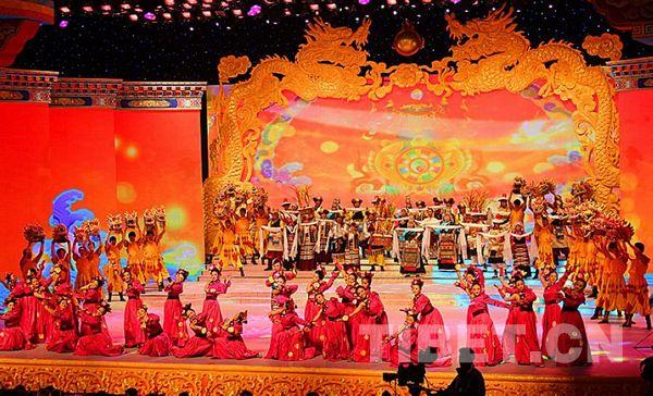 拉萨市举办2012藏历水龙新年联欢晚会