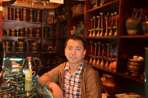 旺堆东孜苏古玩店