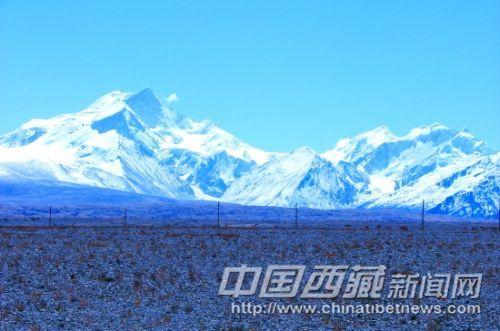 喜马拉雅山脉——希夏邦马峰。吴勇 摄