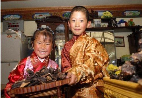每年冬天，当气温降到零下时，藏族家里都会做风干肉。来源：西藏商报