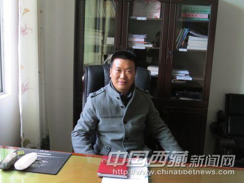 波密县副县长刘建