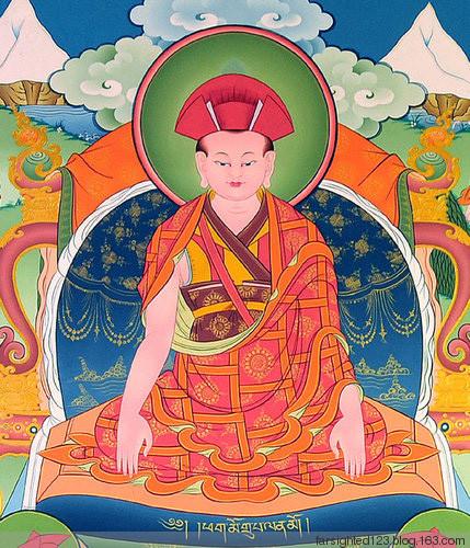 帕木竹巴像。