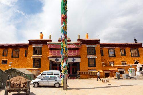 公堂寺全景。