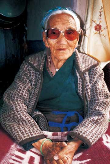 帕里镇的沙珍阿妈
