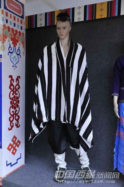 隆子县珞巴男子服饰