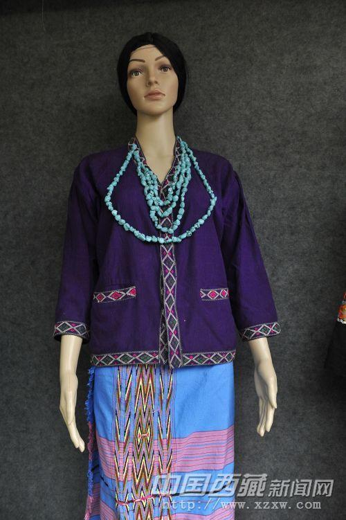 隆子县珞巴女子服饰