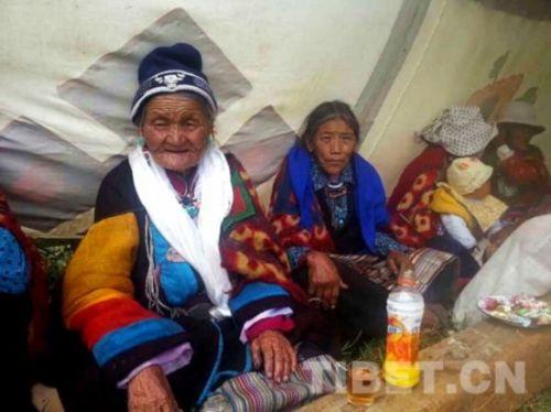 阿妈的心愿是把传统文化传下去　摄影：张丽娜