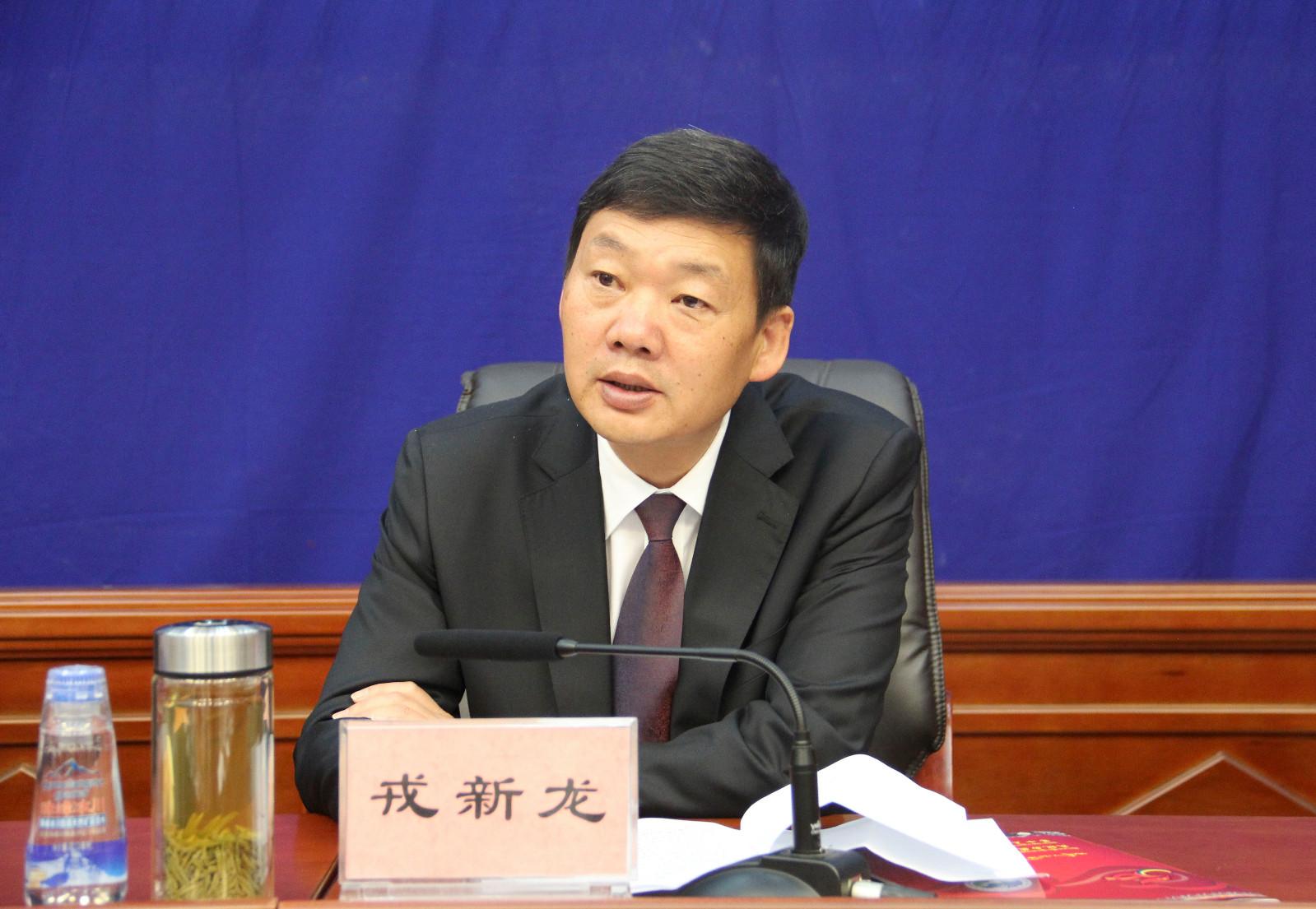 发言人：日喀则市市委常委、宣传部长 戎新龙.jpg