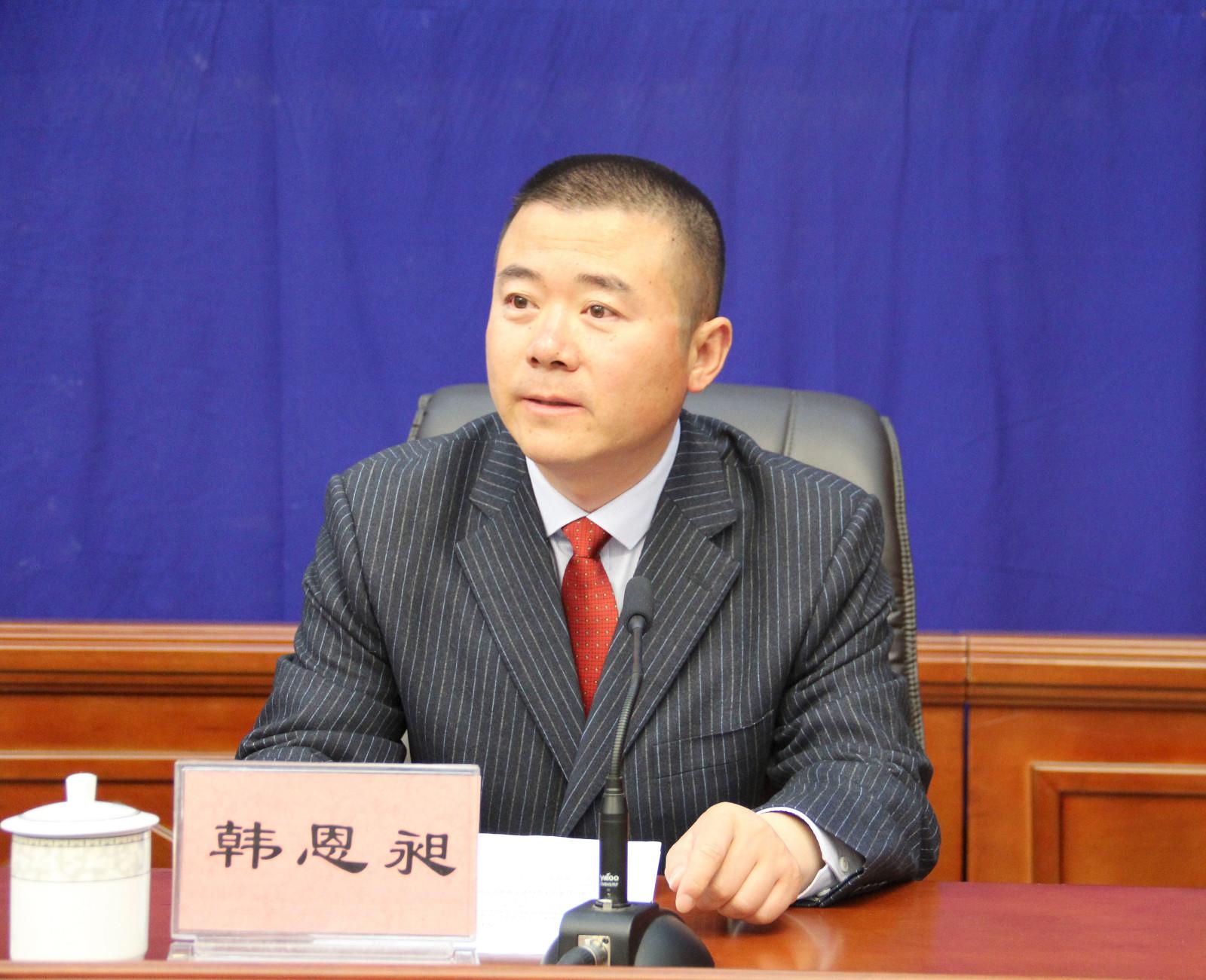 发言人：日喀则市市委统战部副部长.jpg