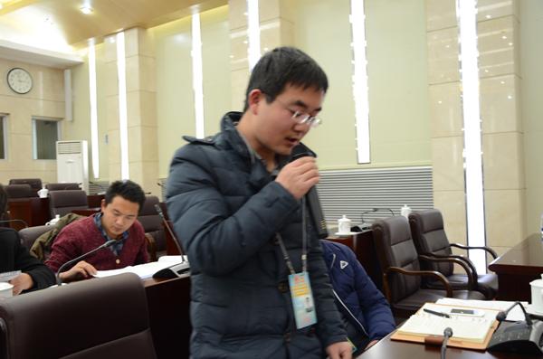 新华社记者.jpg