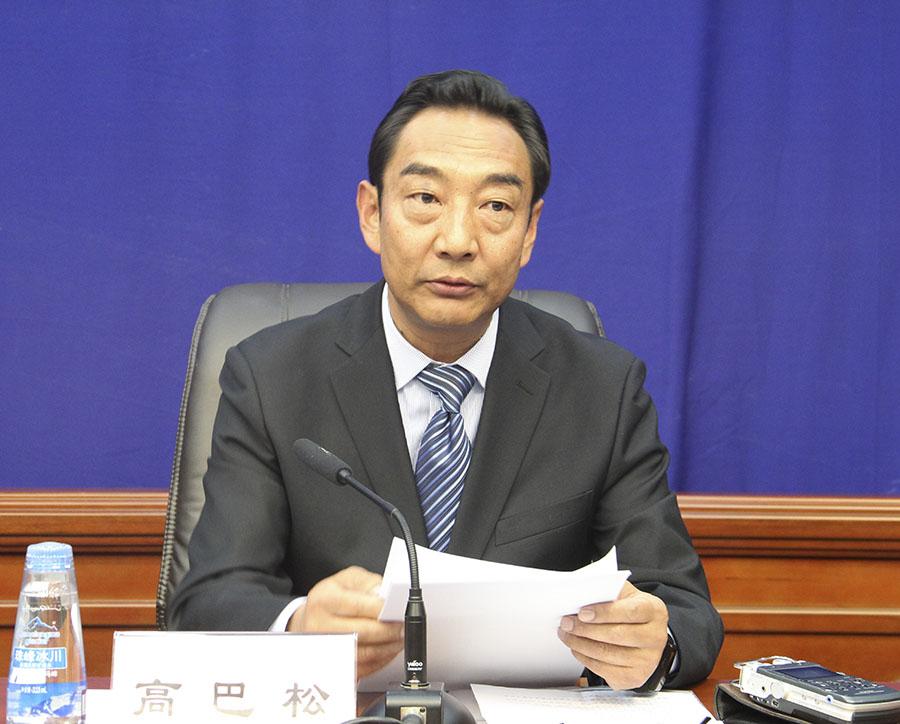 高巴松 区农牧厅党组书记、副厅长.jpg