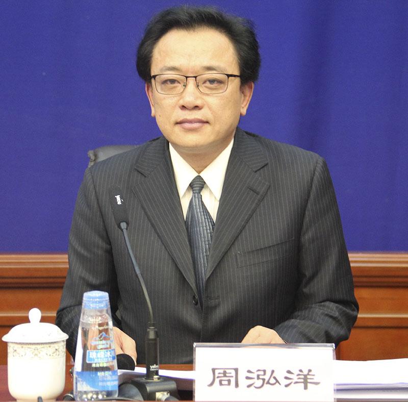 发言人： 区文化厅党组成员、副厅长 周泓洋.jpg