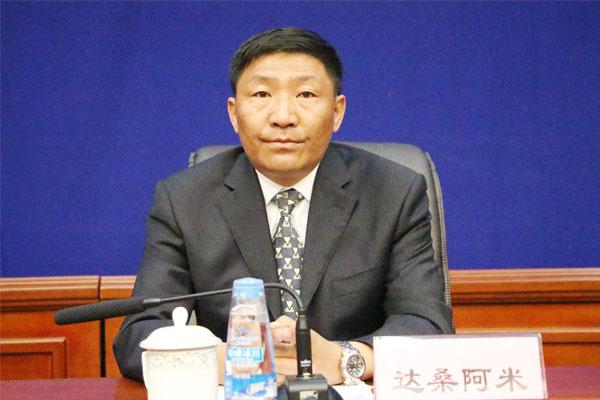新闻发言人：那曲地区文化局局长-达桑阿米.jpg