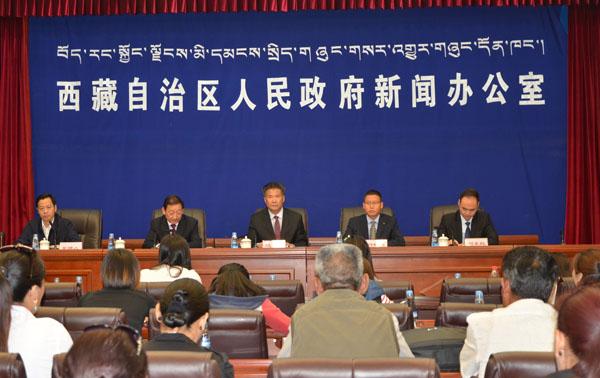 发布会现场.jpg