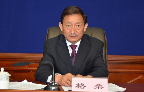 林芝市财政局党组书记、副局长  格桑.jpg