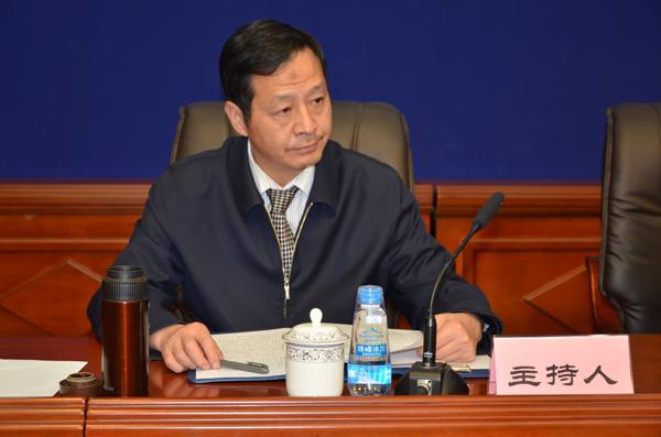 主持人：区党委外宣办（区政府新闻办）副主任 胡荣国.jpg