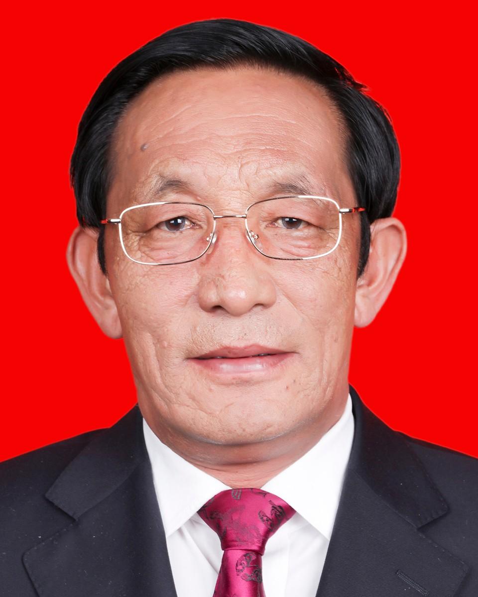 洛桑久美（红）.jpg