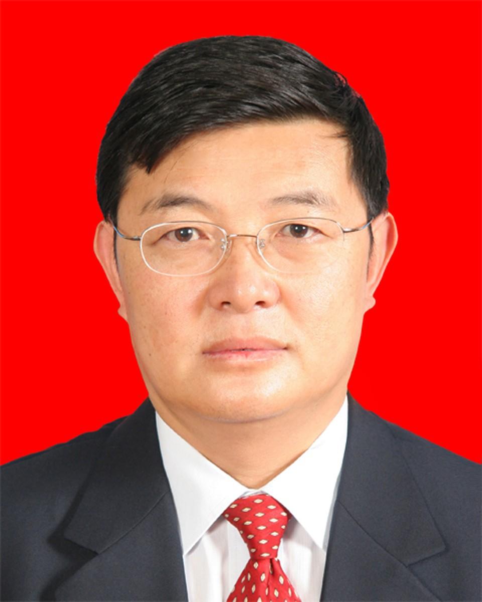 马升昌-红底.jpg