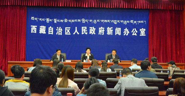发布会现场.jpg