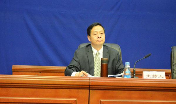 区政府新闻办副主任胡荣国.jpg