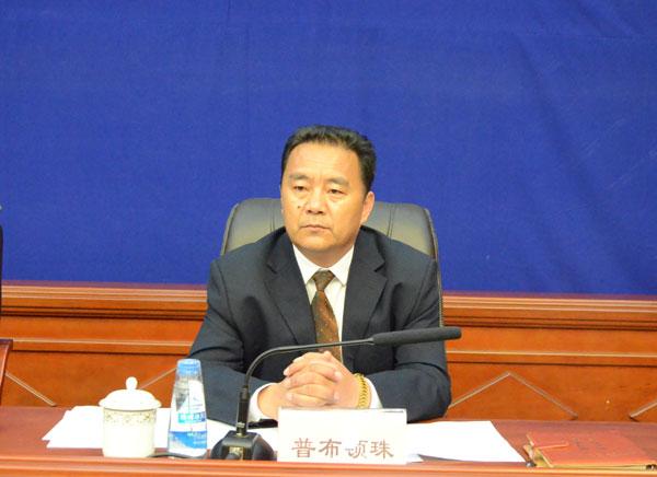 拉萨市扶贫（农发）办党组书记普布顿珠记.jpg