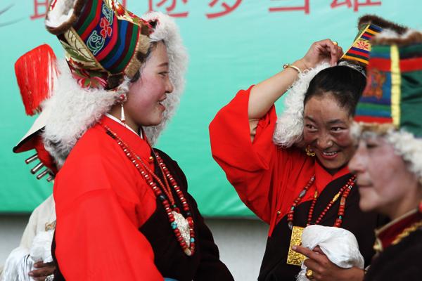 演员聊天.JPG