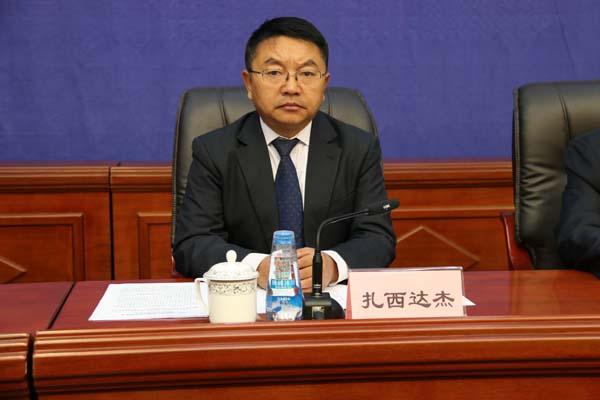 新闻发言人：林芝市副市长 扎西达杰.JPG