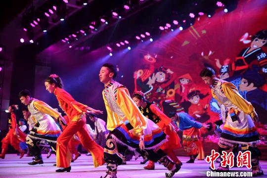 è¥¿èé«æ ¡æ¶éäºå¹´ååèºæ¯èæ´»å¨è¦ç3.2ä¸ä½åå¤§å­¦ç