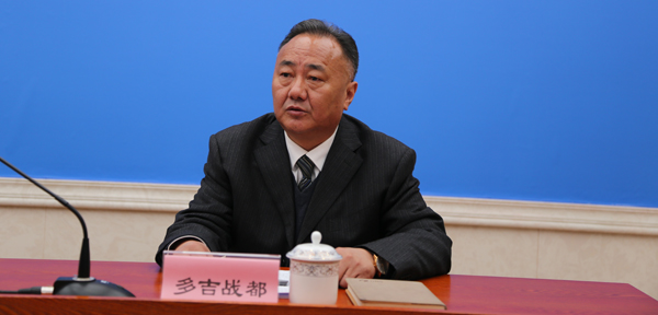 西藏自治区统计局党组成员、副局长 多吉战都.jpg