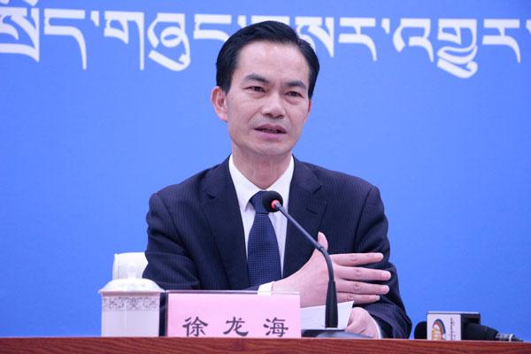 新闻发言人：林芝市人民政府副市长徐龙海.jpg