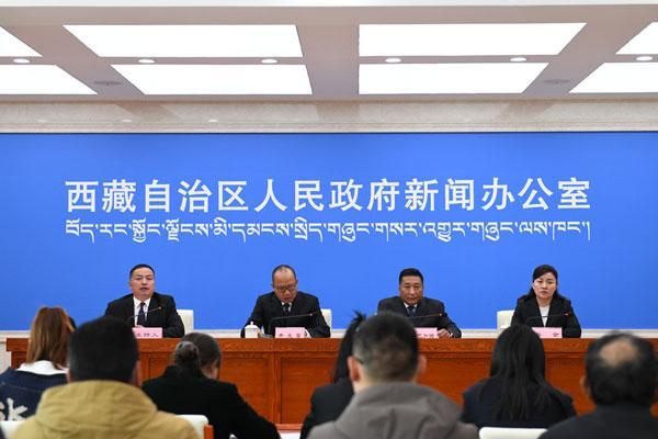 新闻发布会现场.jpg