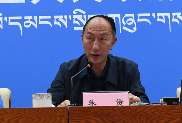 新闻发言人：区教育督导委员会常务副主任、区教育厅党组成员 朱赟.jpg