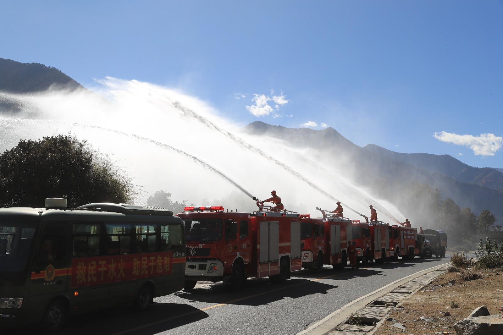 图为防火洒水.JPG