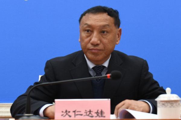 新闻发言人：西藏山南市扶贫办党组书记、副主任 次仁达娃.jpg