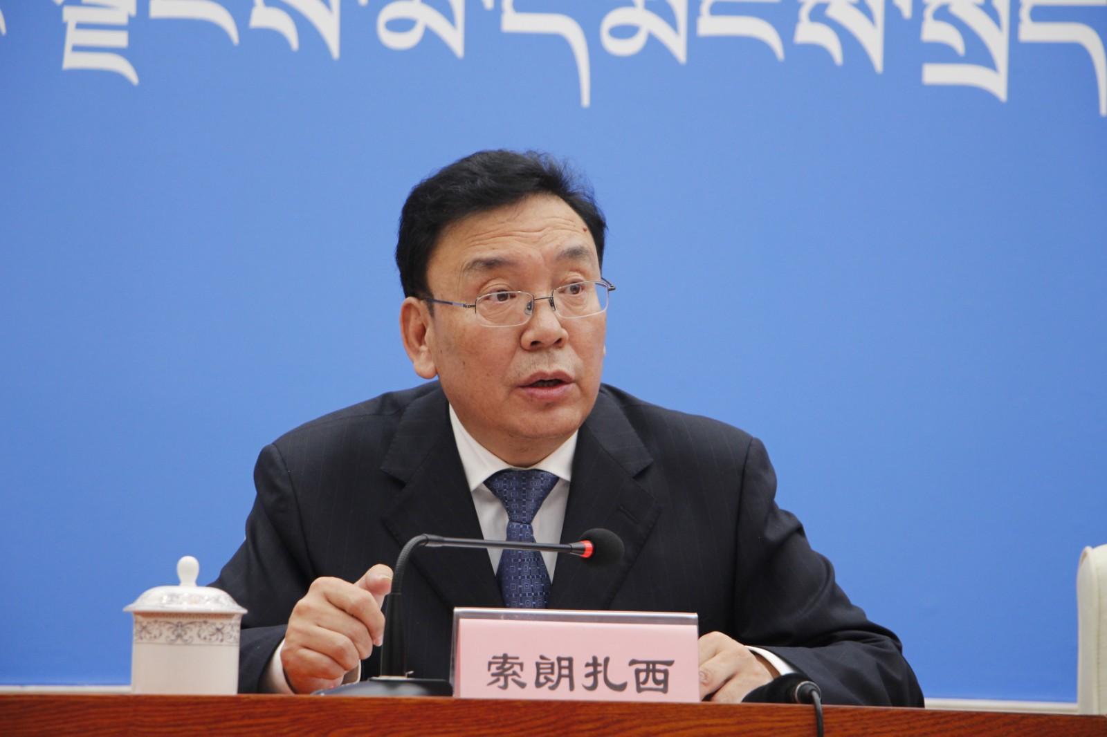 新闻发言人：西藏自治区统计局党组副书记、局长 索朗扎西.JPG