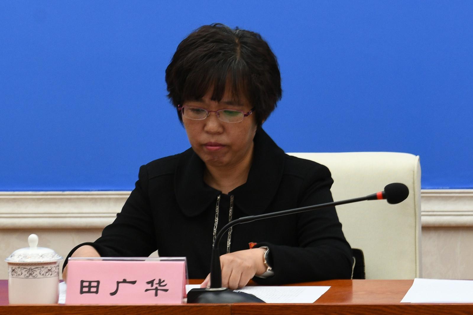 发言人：自治区发改委党组成员、副主任.jpg