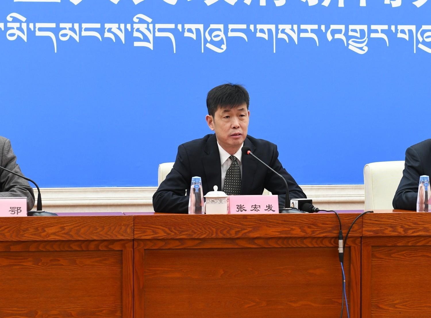 自治区司法厅党委委员、副厅长、新闻发言人 张宏发.jpg