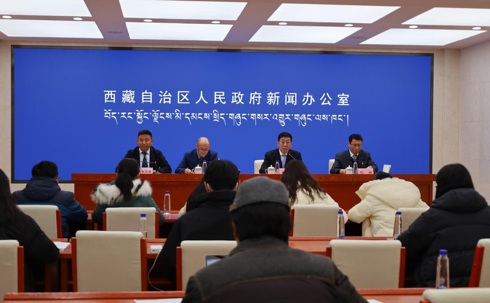 发布会现场.JPG