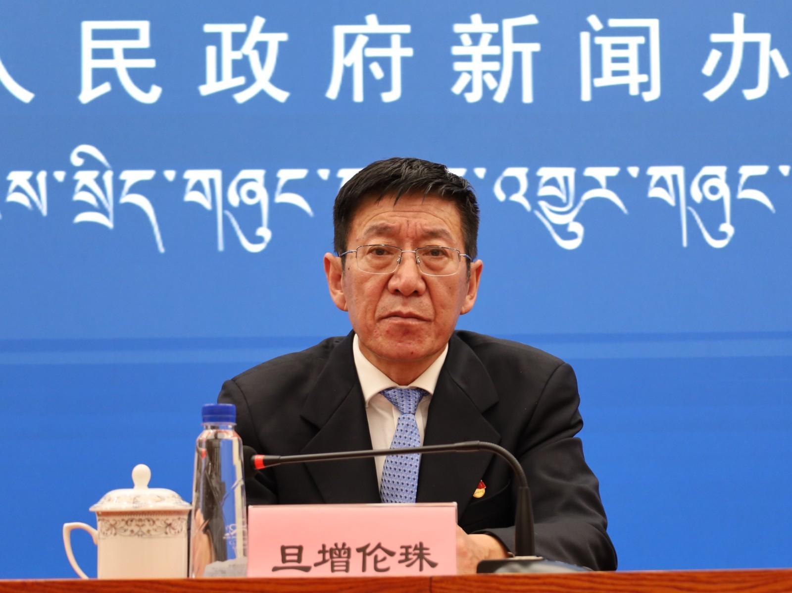 新闻发言人：西藏自治区人民政府副秘书长、政府新闻发言人 旦增伦珠.JPG