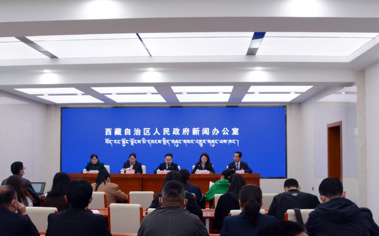 发布会现场.JPG