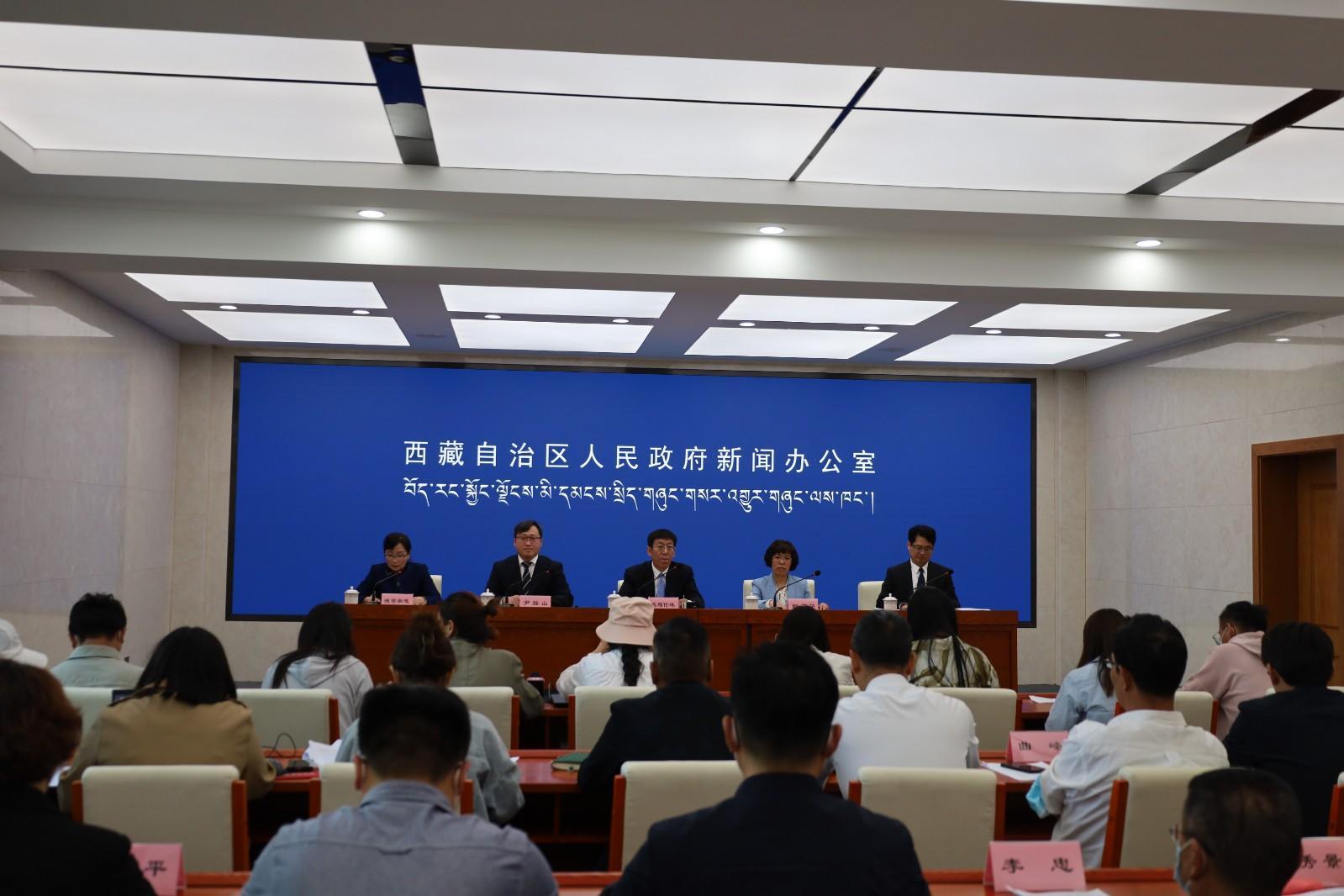 新闻发布会现场.JPG