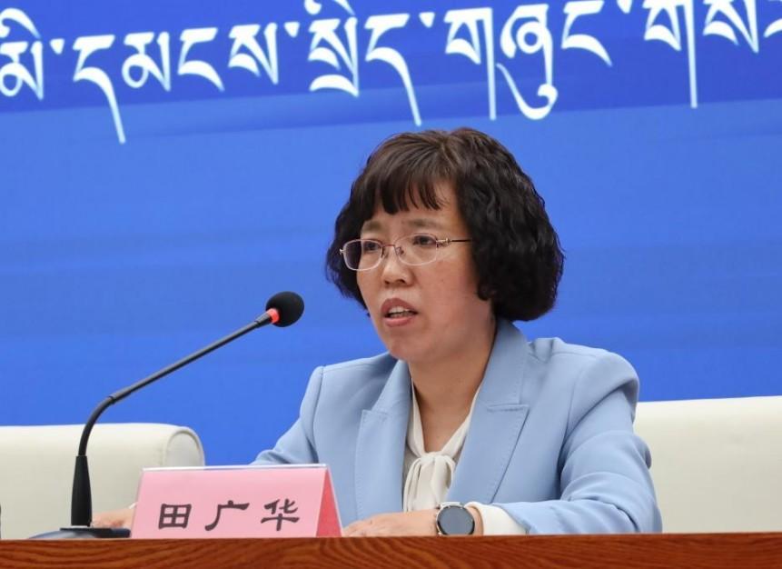 新闻发言人：自治区发展改革委副主任 田广华.jpg