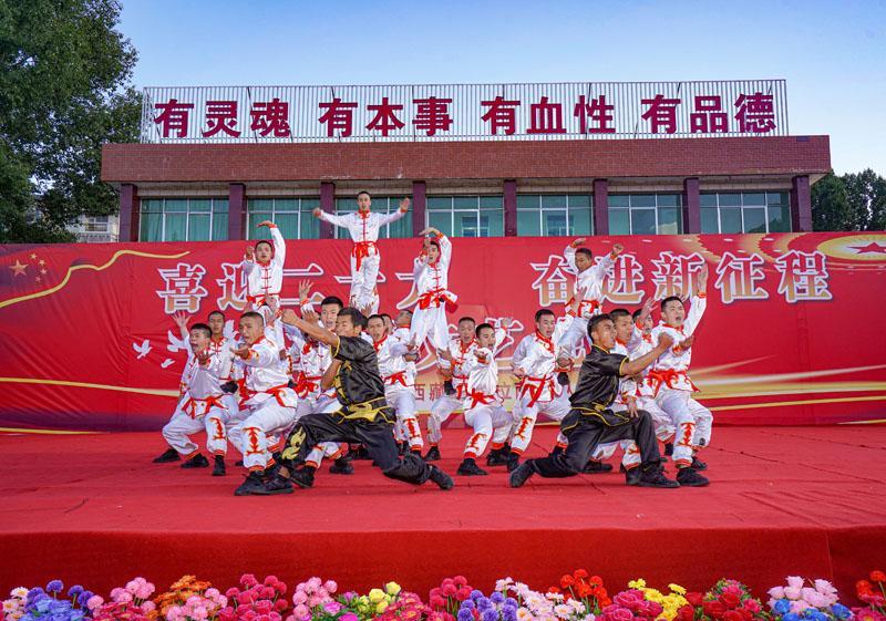 武 术：《精武强军》.jpg