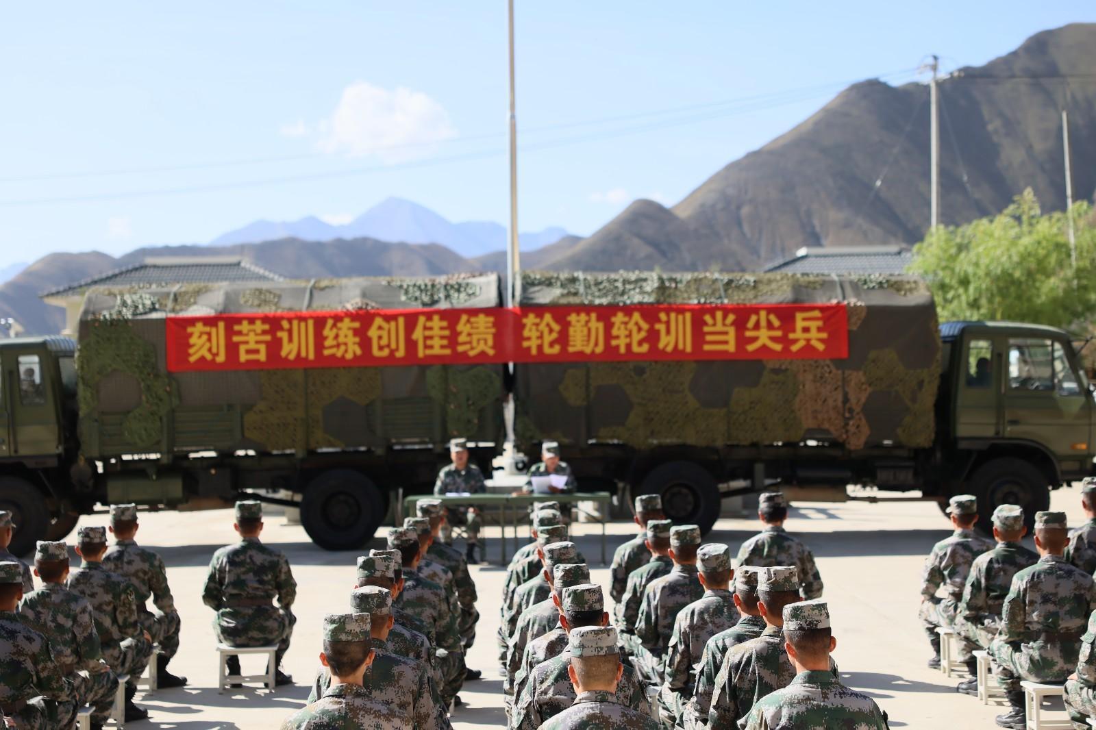 图一（正在进行轮勤轮训动员）拍摄者：吴奎.JPG